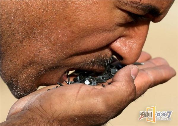 吃钉子碎大石 埃及“法老王”原来是武林高手