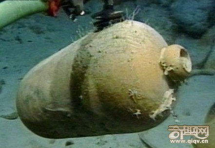 400年前沉船宝藏：大量金条银币