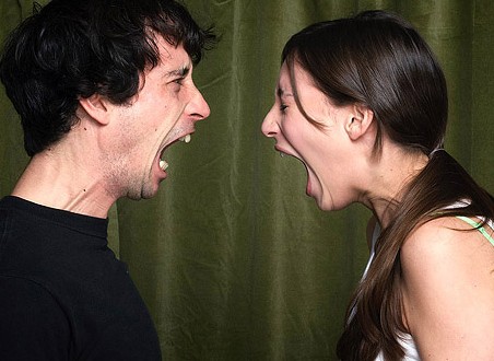 墨西哥一对夫妇吵架升级如同二次世界大战【文】