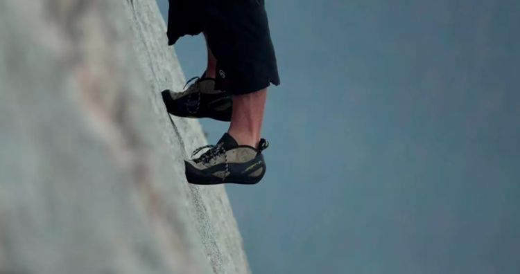 豆瓣9.1，每天都有无数人问他死了吗？