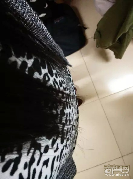 秘平胸到底能有多平？一群妹子开始自黑了...........有图有真相！！！