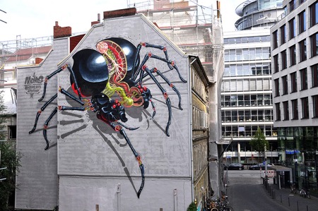 街头解剖艺术绘画 恐怖之中充满艺术气息