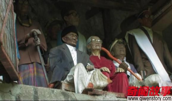 湖北十堰神秘的寄死窟风俗 令人匪夷所思