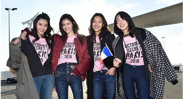 她当模特比瞿颖火，嫁央视名导却离婚，转型做设计师，带女儿走秀