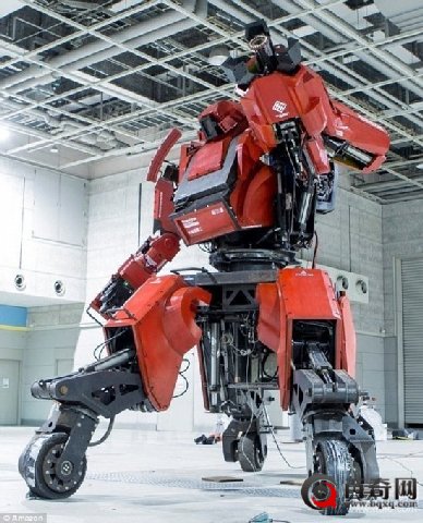 可驾驶机器人问世 成钢铁侠不再是梦