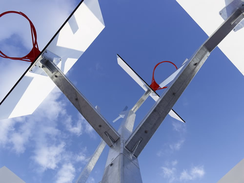 “树”篮球架  拥有五个高低不同的篮板