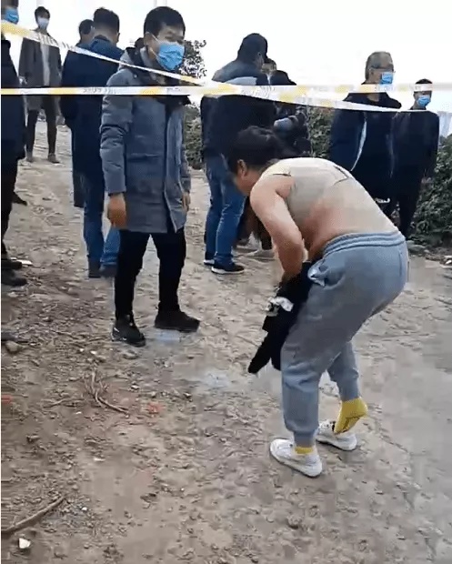 又因强拆老人被打断肋骨女儿竟遭扒衣