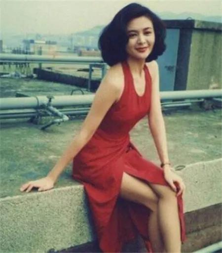 盘点“一脱成名”的十大女星，她们的电影你看过几部？