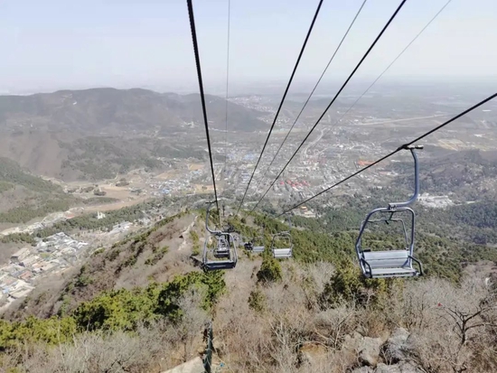 俞敏洪散记：在世事无常间寻觅安心