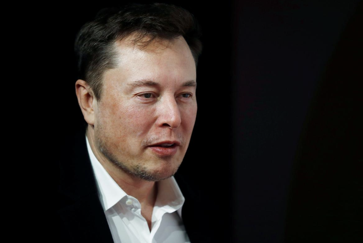 狂砸200亿！世界首富“突然”杀入社交领域，嗅到了什么？