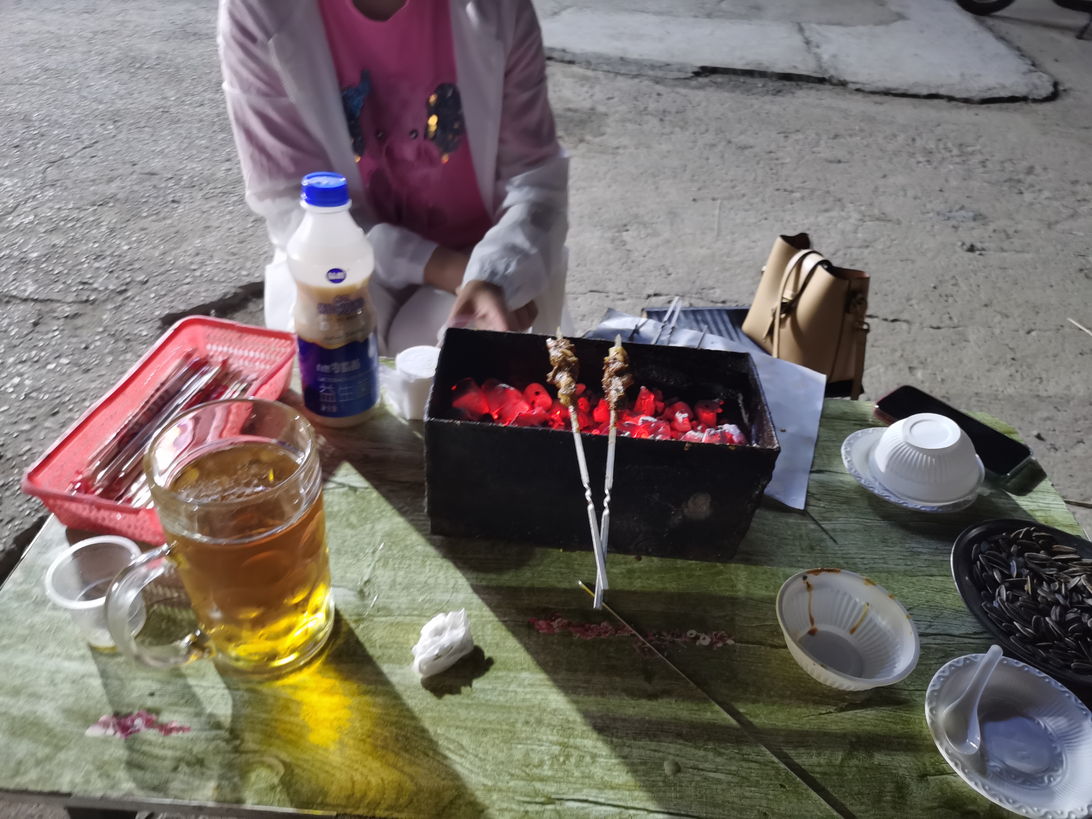 曾经的徐州烧烤，现在的徐州小妹