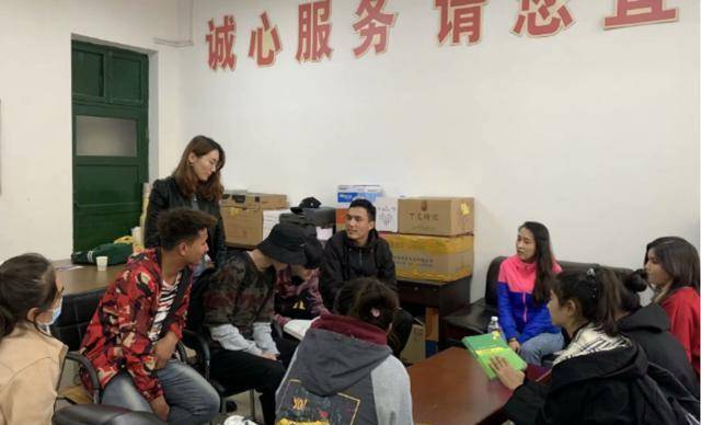 大学生对“奶头乐”见怪不怪，现在无所谓，但影响的是自己的未来