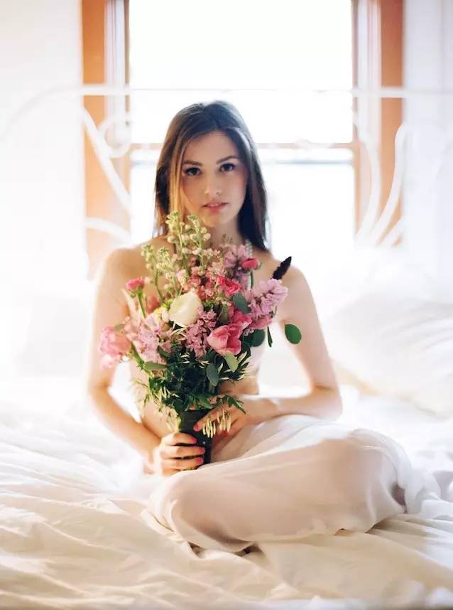 裸体婚纱照你敢吗？