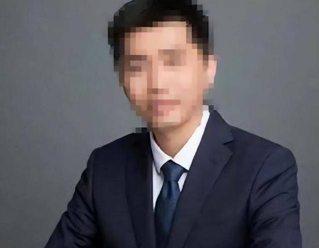 中大教授PUA女学生，聊天内容过于亲密，校方的回应。。。