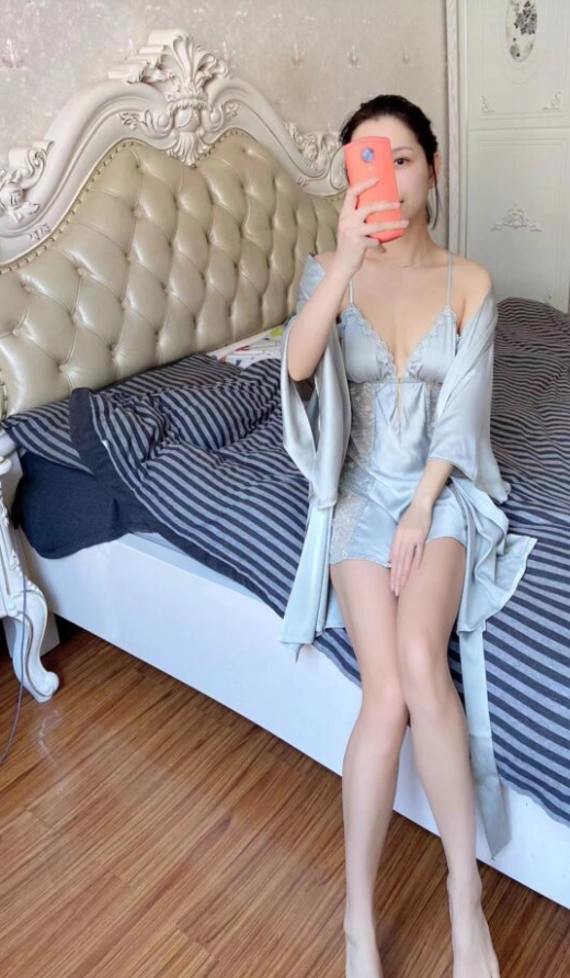 拼夕夕骚货母狗买家秀