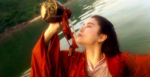 林青霞，价值42亿的超级豪宅陷入火海