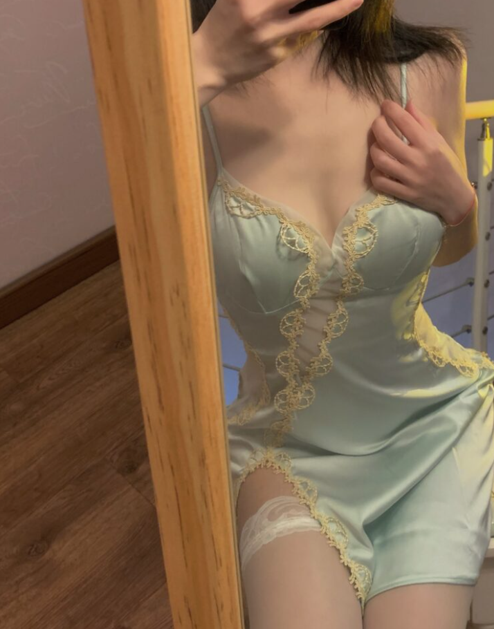 拼夕夕骚货母狗买家秀