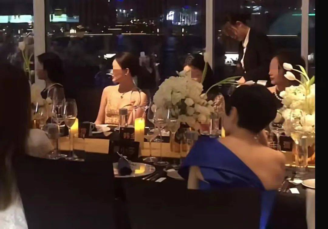 1张“京圈贵妇”聚会照曝光，撕开了当下社会虚伪的遮羞布