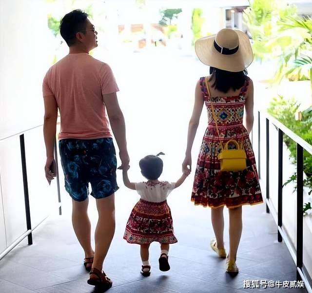 章泽天29岁怀二胎，她才是人间清醒