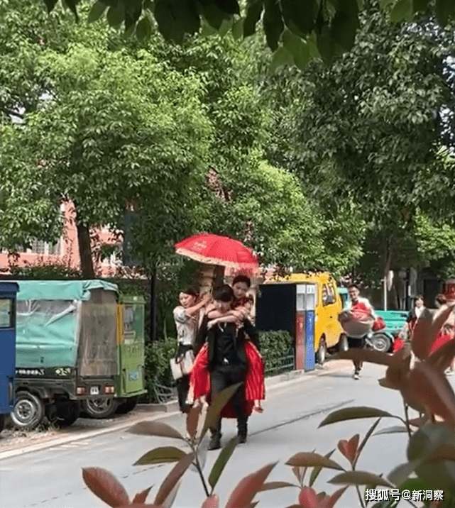 恶俗婚闹酿惨剧,看完让人心寒!