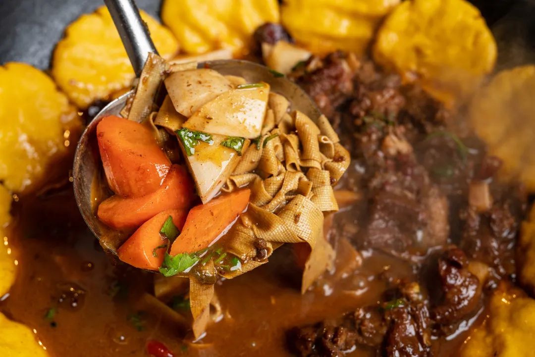 爷爷的那口饼锅  撑起了绵长的家乡味