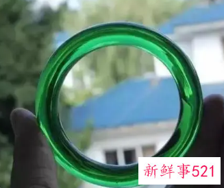 梦见别人送我翡翠是什么意思