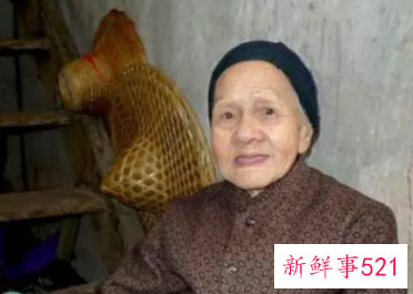 女人梦见和已故的姥姥说话