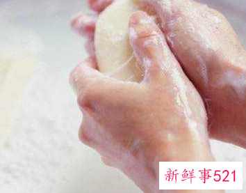 发霉的床单被罩如何清洗干净