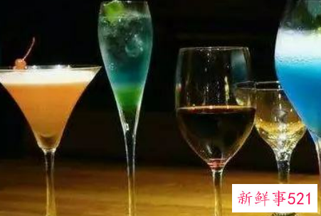 十岁女孩可以喝鸡尾酒吗