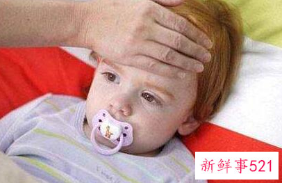 新生儿发烧怎么办呢