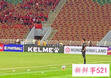 曝李霄鹏未达足协要求已准备下课