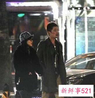 胡歌现身薛佳凝音乐剧被传复合