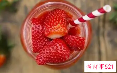 春季常食草莓提神开胃润肺健脾