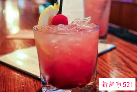 十岁女孩可以喝鸡尾酒吗