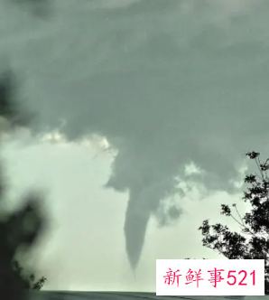 梦见龙卷风进家是什么预兆