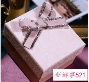 送女生礼物型的