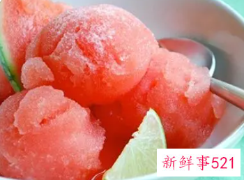 为什么夏天想吃冰的东西