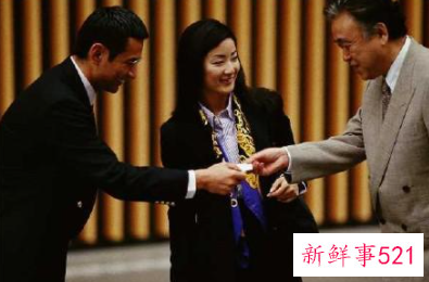 详解交际中自我介绍商务礼仪