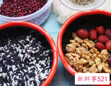 黑米核桃红枣的功效