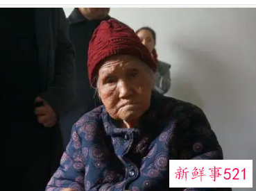 女人梦见和已故的姥姥说话