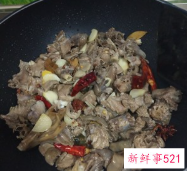 老鸭子怎么做好吃又烂