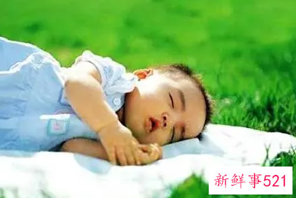 宝宝什么时候晒太阳最好