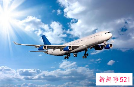 坐飞机时要提前多久到机场