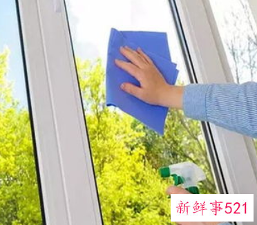 擦玻璃有什么小妙招