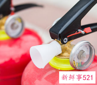 可以用水进行灭火的是