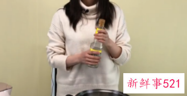 怎样清除锅底烧焦的污垢