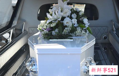 梦见白色棺材有什么征兆