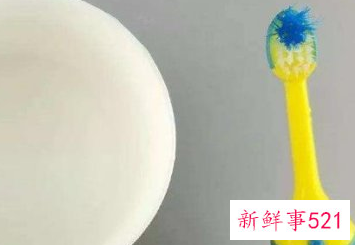 如何洗杯子里的茶垢