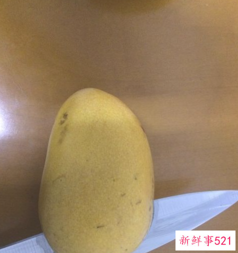 一个芒果就可以完成的水果拼盘制作