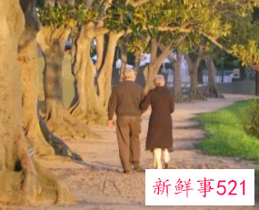 梦见自己嫁给老人是什么意思